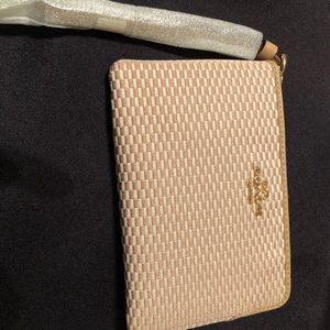 Authentic COACH  Wristlet NWT
